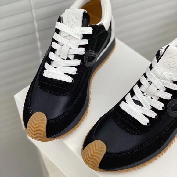 Loewe Flow Runner Sneakers💕 - Picture 2 of 9